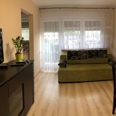 M.S. Piccolo Apartment ซารี ภายนอก รูปภาพ