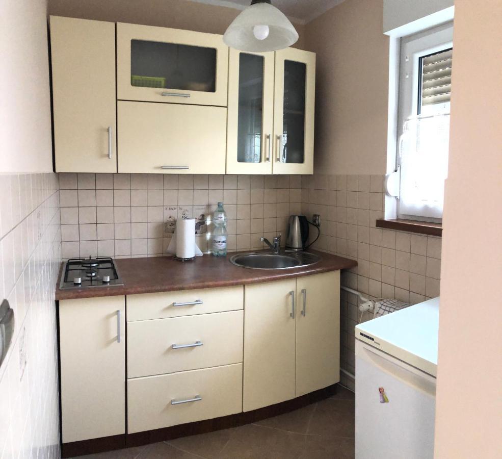 M.S. Piccolo Apartment ซารี ภายนอก รูปภาพ