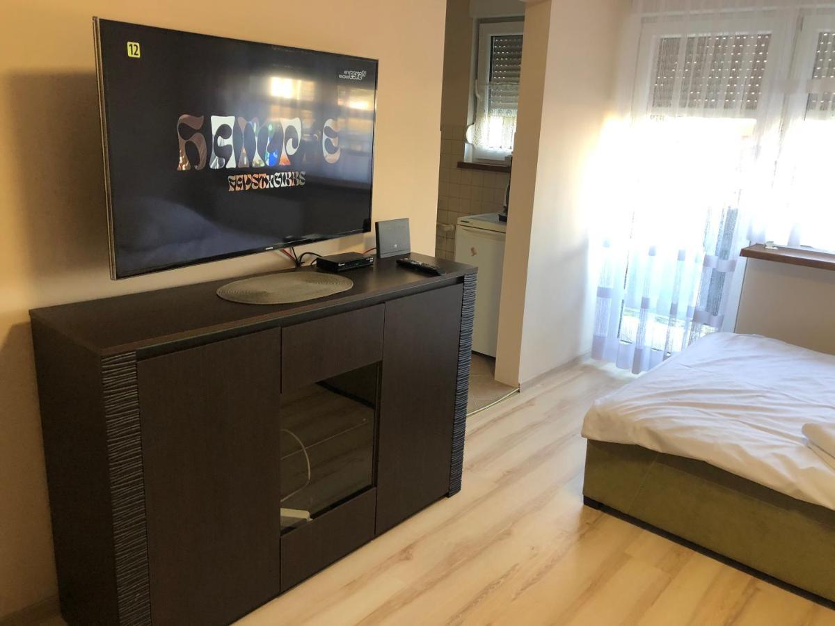 M.S. Piccolo Apartment ซารี ภายนอก รูปภาพ